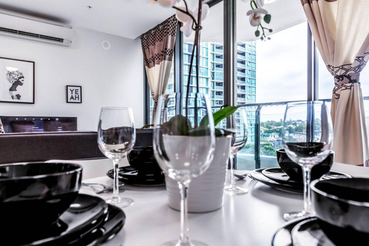 بريزبين Riverside Living In Portside Wharf Hamilton المظهر الخارجي الصورة