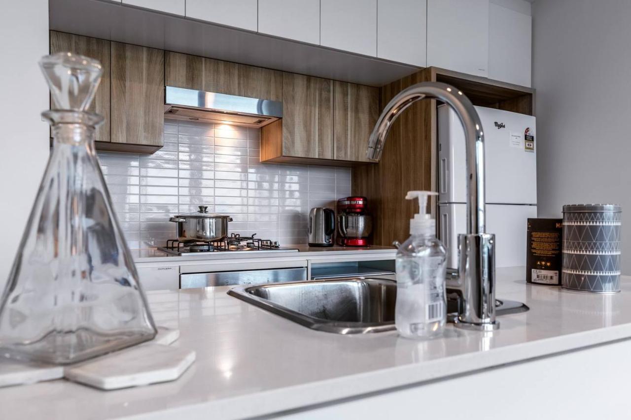 بريزبين Riverside Living In Portside Wharf Hamilton المظهر الخارجي الصورة